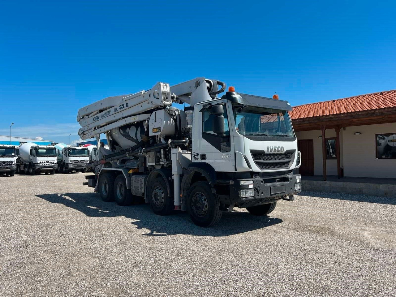 Iveco TRAKKER 500 CIFA MAGNUM MK32L - Автобетононасос-смеситель: фото 1 Iveco TRAKKER 500 CIFA MAGNUM MK32L - Автобетононасос-смеситель: фото 1
