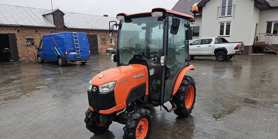 Ciągnik Kubota B2650 4x4 klima 26 KM hydrostat - Трактор: фото 2 Ciągnik Kubota B2650 4x4 klima 26 KM hydrostat - Трактор: фото 2