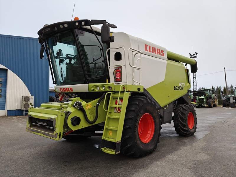 Зерноуборочный комбайн Claas Lexion 670: фото 8