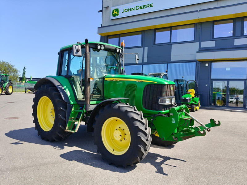 John Deere 6620 - Трактор: фото 1 John Deere 6620 - Трактор: фото 1