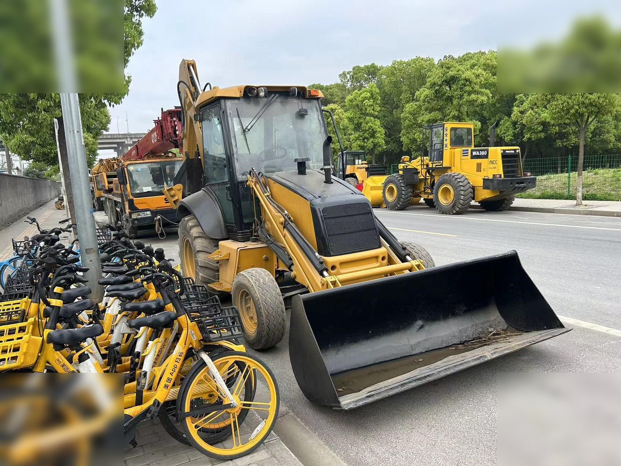 CASE 580 - Экскаватор-погрузчик: фото 2 CASE 580 - Экскаватор-погрузчик: фото 2