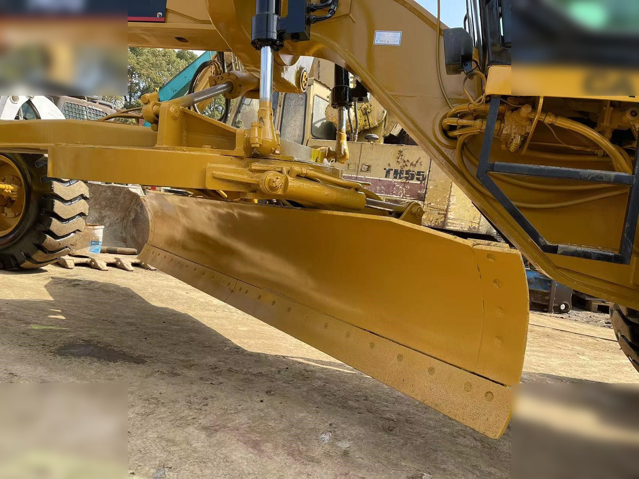 CATERPILLAR 140G - Грейдер: фото 5 CATERPILLAR 140G - Грейдер: фото 5