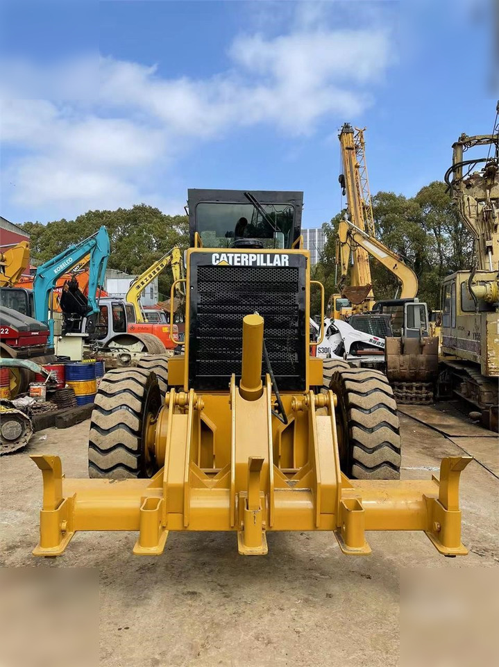 CATERPILLAR 140G - Грейдер: фото 3 CATERPILLAR 140G - Грейдер: фото 3