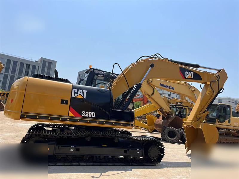 CATERPILLAR 320D - Гусеничный экскаватор: фото 2 CATERPILLAR 320D - Гусеничный экскаватор: фото 2