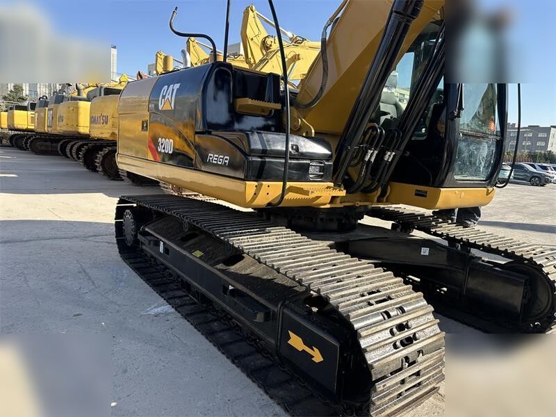 CATERPILLAR 320D - Гусеничный экскаватор: фото 4 CATERPILLAR 320D - Гусеничный экскаватор: фото 4