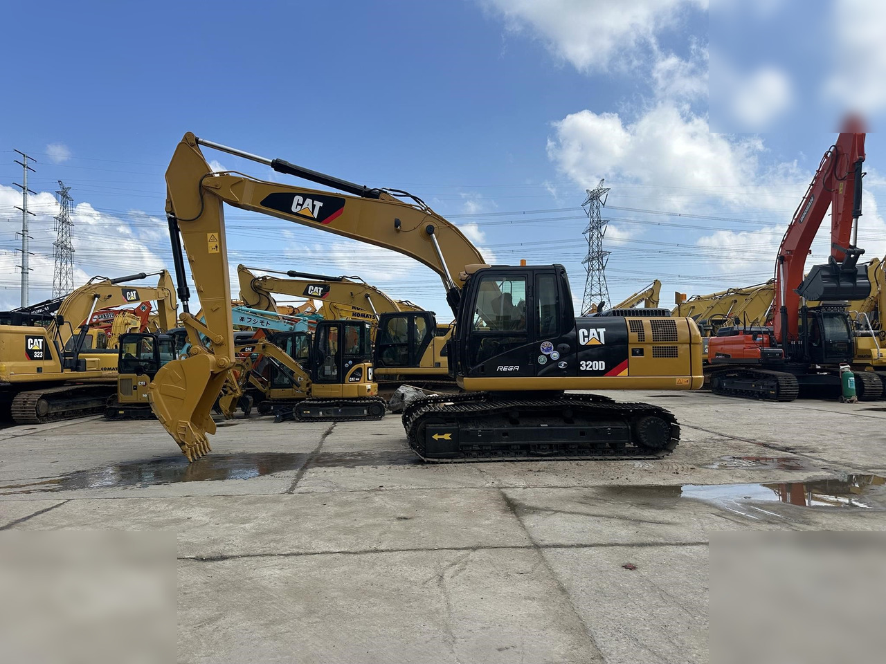 CATERPILLAR 320D - Гусеничный экскаватор: фото 1 CATERPILLAR 320D - Гусеничный экскаватор: фото 1