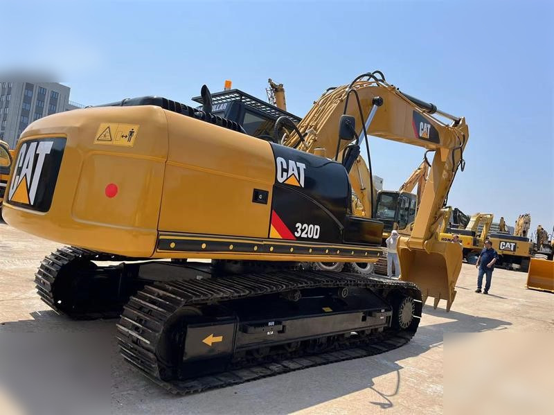 CATERPILLAR 320D - Гусеничный экскаватор: фото 3 CATERPILLAR 320D - Гусеничный экскаватор: фото 3