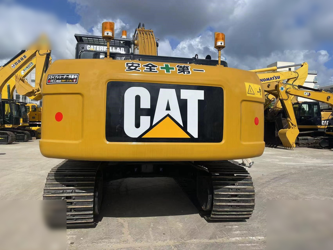 CATERPILLAR 320D - Гусеничный экскаватор: фото 3 CATERPILLAR 320D - Гусеничный экскаватор: фото 3