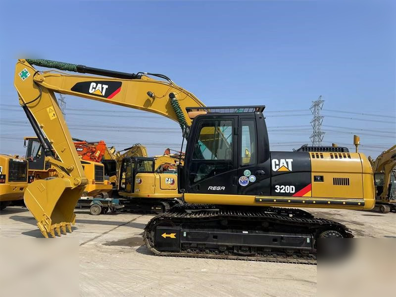 CATERPILLAR 320D - Гусеничный экскаватор: фото 2 CATERPILLAR 320D - Гусеничный экскаватор: фото 2