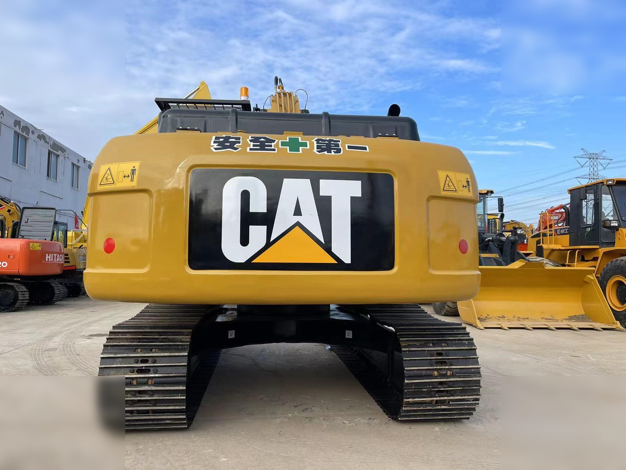 CATERPILLAR 320D2 - Гусеничный экскаватор: фото 4 CATERPILLAR 320D2 - Гусеничный экскаватор: фото 4