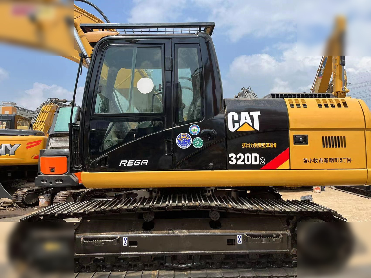 CATERPILLAR 320D2 - Гусеничный экскаватор: фото 3 CATERPILLAR 320D2 - Гусеничный экскаватор: фото 3