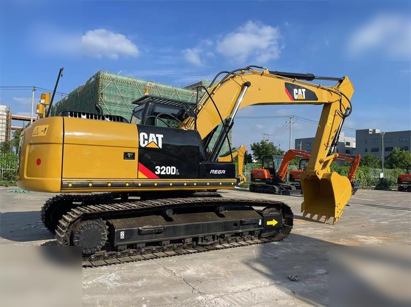 CATERPILLAR 320DL - Гусеничный экскаватор: фото 2 CATERPILLAR 320DL - Гусеничный экскаватор: фото 2