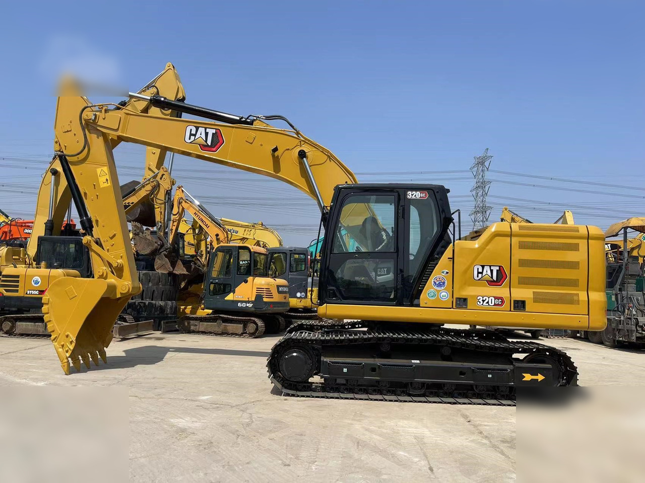 CATERPILLAR 320GC - Гусеничный экскаватор: фото 1 CATERPILLAR 320GC - Гусеничный экскаватор: фото 1