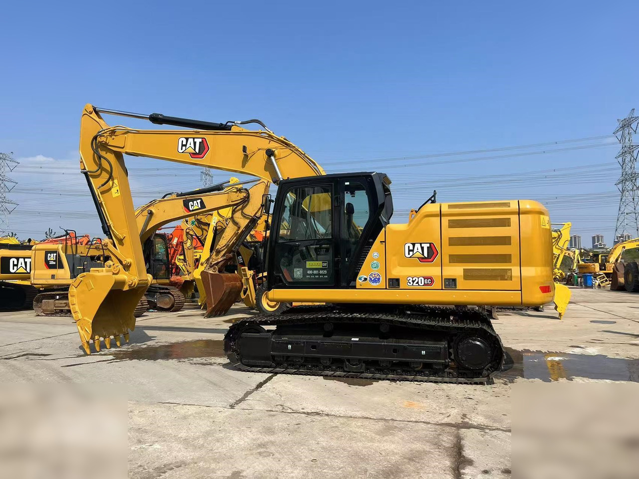 CATERPILLAR 320GC - Гусеничный экскаватор: фото 1 CATERPILLAR 320GC - Гусеничный экскаватор: фото 1