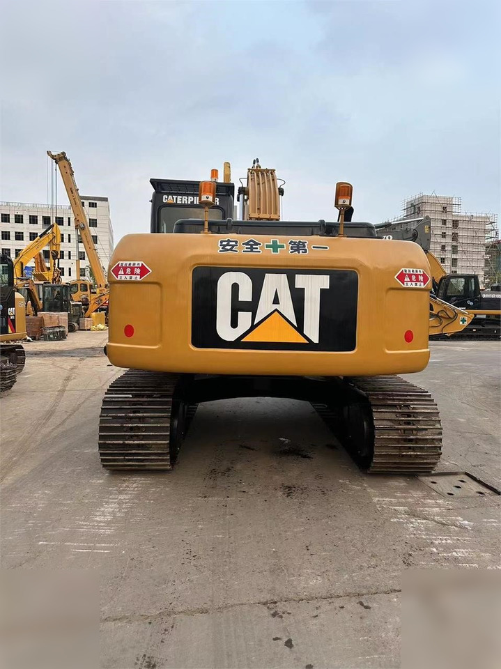 CATERPILLAR 323DL - Гусеничный экскаватор: фото 2 CATERPILLAR 323DL - Гусеничный экскаватор: фото 2