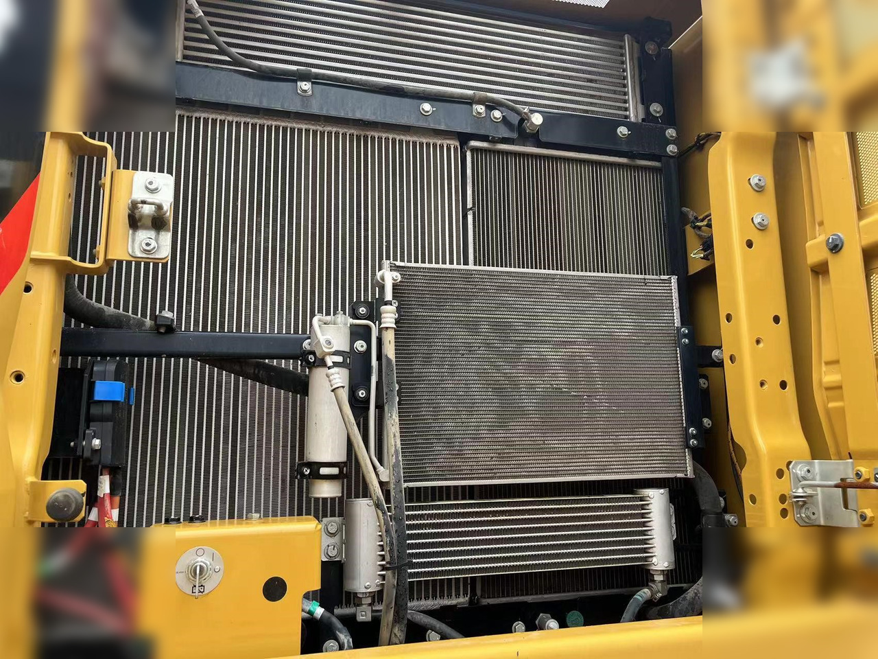 CATERPILLAR 330GC - Гусеничный экскаватор: фото 5 CATERPILLAR 330GC - Гусеничный экскаватор: фото 5