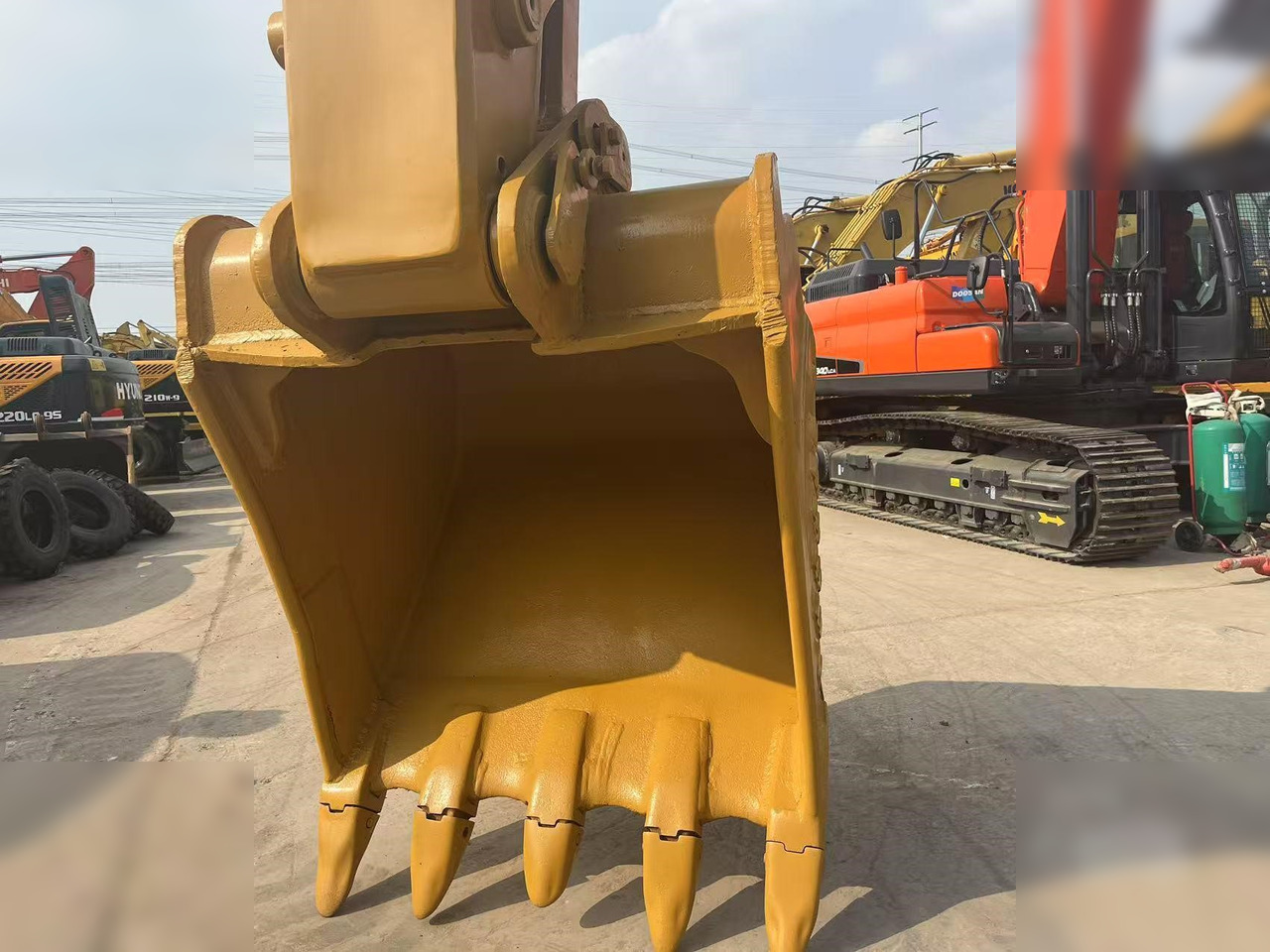 CATERPILLAR 336D - Гусеничный экскаватор: фото 4 CATERPILLAR 336D - Гусеничный экскаватор: фото 4