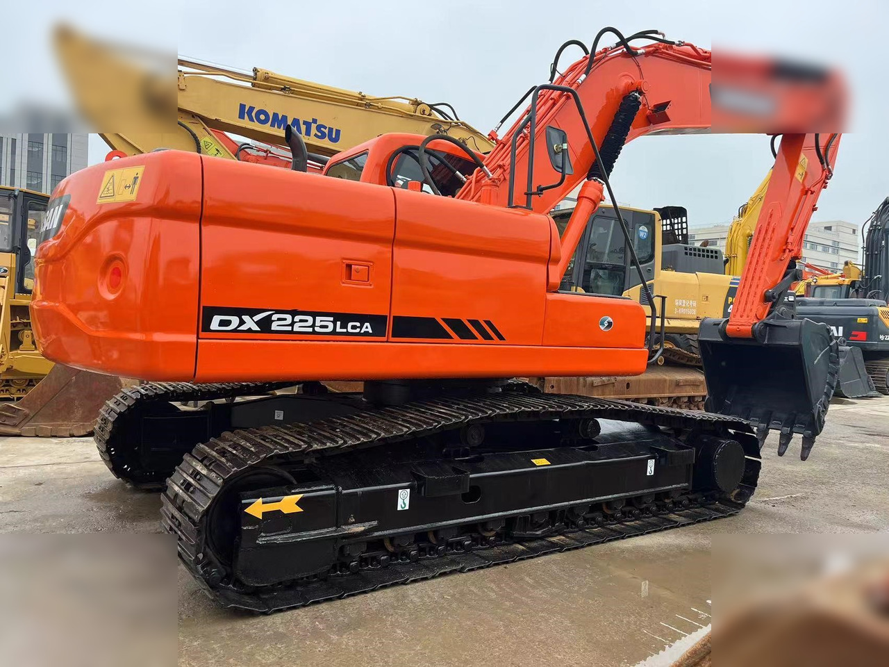 DOOSAN DX225 LCA - Гусеничный экскаватор: фото 3 DOOSAN DX225 LCA - Гусеничный экскаватор: фото 3