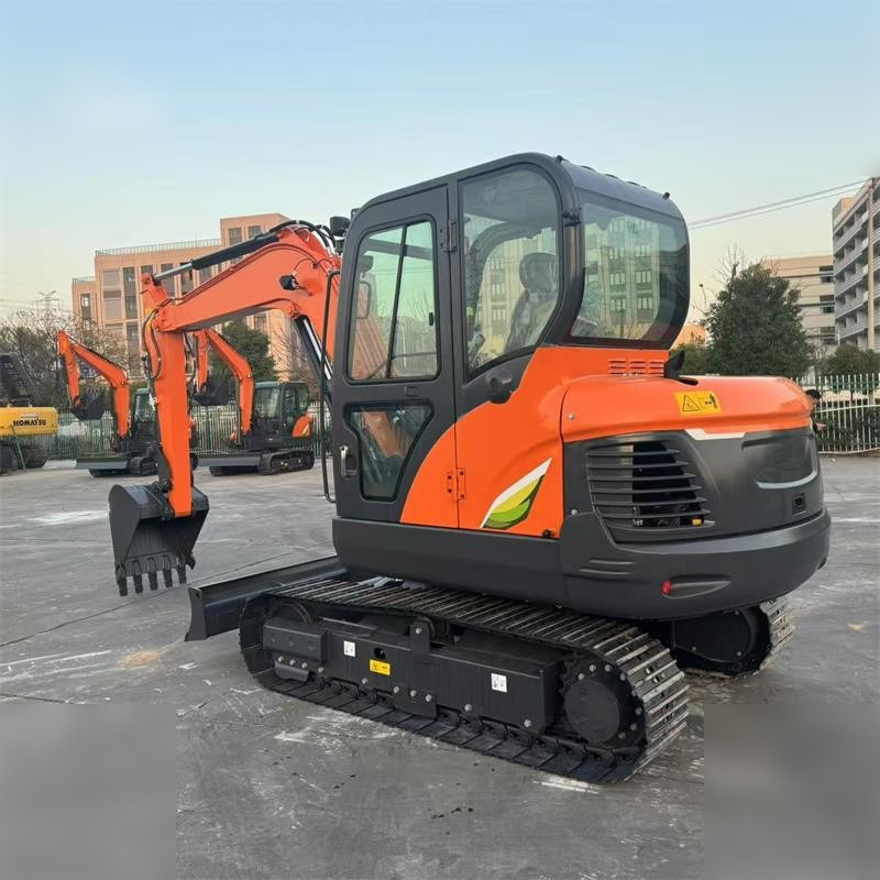 DOOSAN DX60E-10N - Гусеничный экскаватор: фото 1 DOOSAN DX60E-10N - Гусеничный экскаватор: фото 1