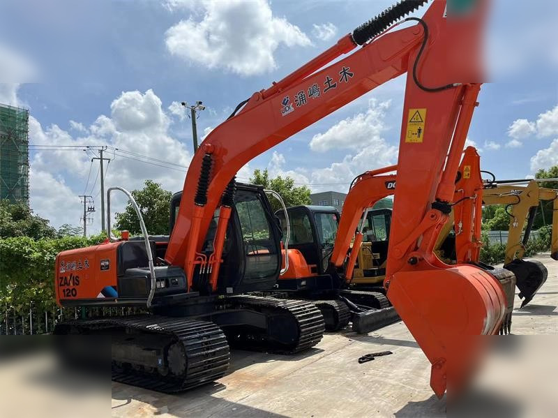 HITACHI ZX120 - Гусеничный экскаватор: фото 4 HITACHI ZX120 - Гусеничный экскаватор: фото 4