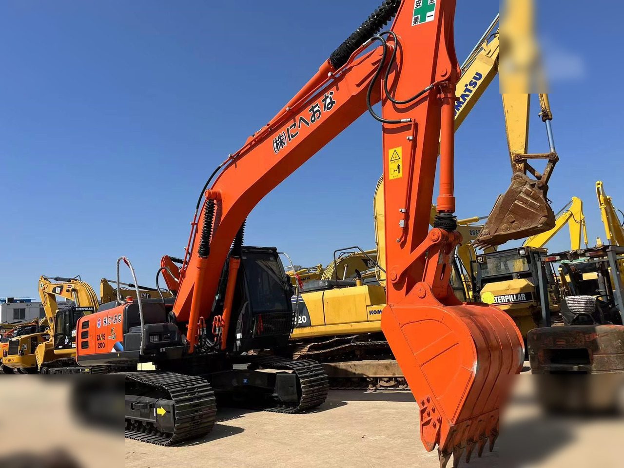 HITACHI ZX200-3G - Гусеничный экскаватор: фото 3 HITACHI ZX200-3G - Гусеничный экскаватор: фото 3