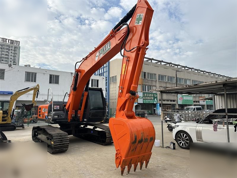 HITACHI ZX200 LC - Гусеничный экскаватор: фото 3 HITACHI ZX200 LC - Гусеничный экскаватор: фото 3