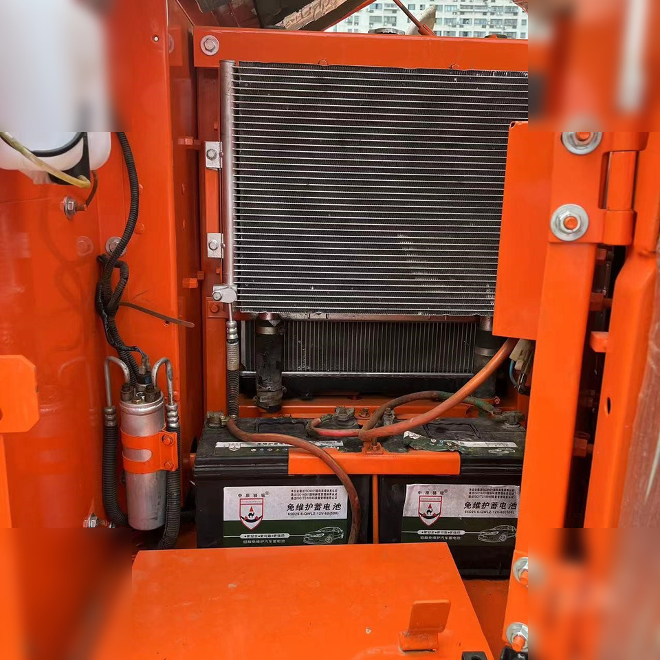 HITACHI ZX70 - Гусеничный экскаватор: фото 3 HITACHI ZX70 - Гусеничный экскаватор: фото 3