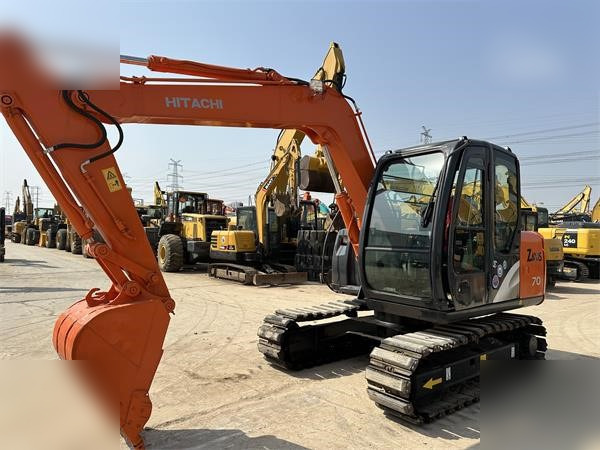 HITACHI ZX70 - Гусеничный экскаватор: фото 3 HITACHI ZX70 - Гусеничный экскаватор: фото 3