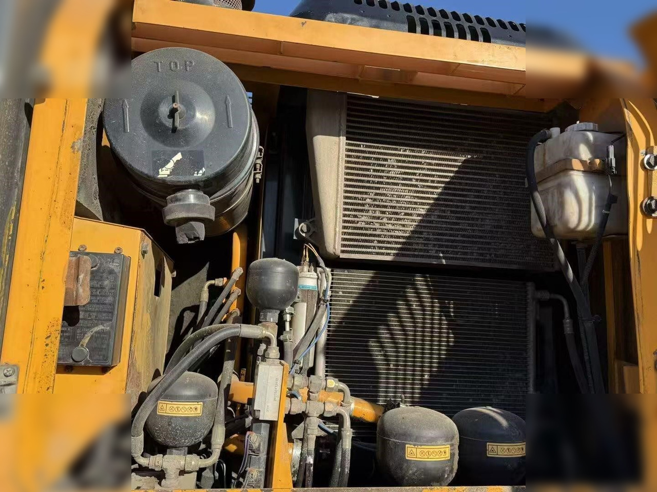 HYUNDAI ROBEX 150W-7A - Колёсный экскаватор: фото 5 HYUNDAI ROBEX 150W-7A - Колёсный экскаватор: фото 5