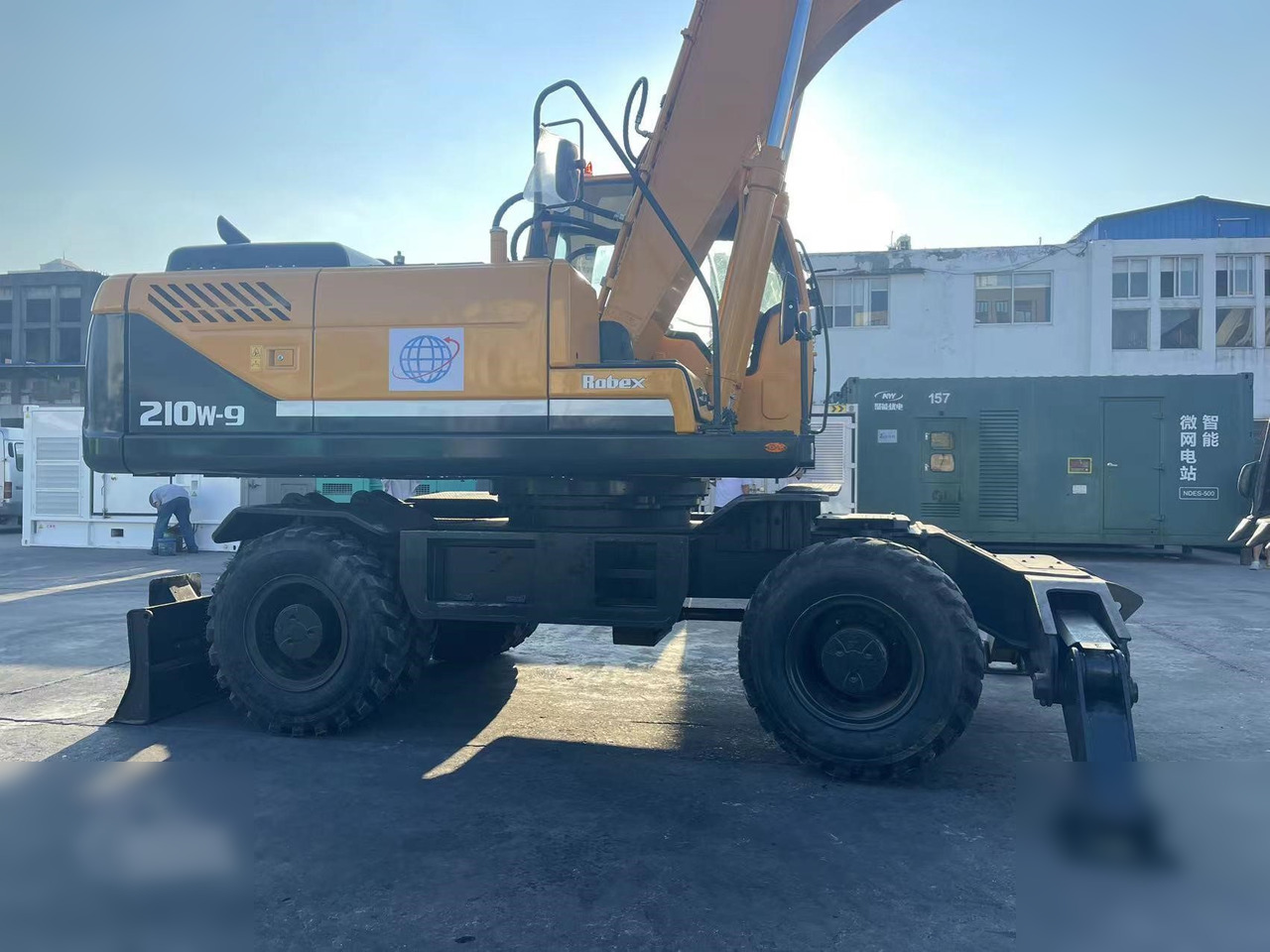 HYUNDAI ROBEX 210W-9 - Колёсный экскаватор: фото 5 HYUNDAI ROBEX 210W-9 - Колёсный экскаватор: фото 5