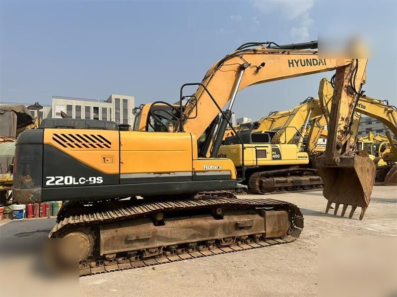 HYUNDAI ROBEX 220 LC-9S - Гусеничный экскаватор: фото 2 HYUNDAI ROBEX 220 LC-9S - Гусеничный экскаватор: фото 2