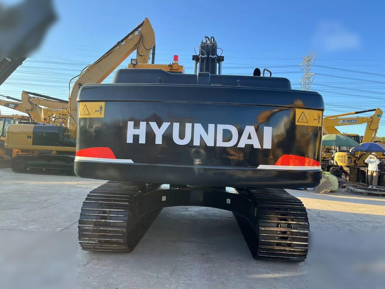 HYUNDAI ROBEX 220 LC-9S - Гусеничный экскаватор: фото 4 HYUNDAI ROBEX 220 LC-9S - Гусеничный экскаватор: фото 4