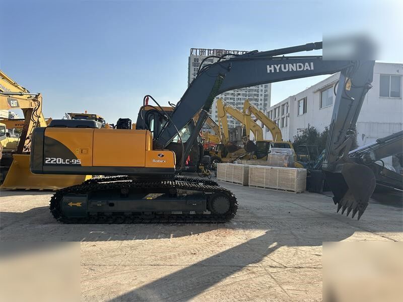HYUNDAI ROBEX 220 LC-9S - Гусеничный экскаватор: фото 4 HYUNDAI ROBEX 220 LC-9S - Гусеничный экскаватор: фото 4