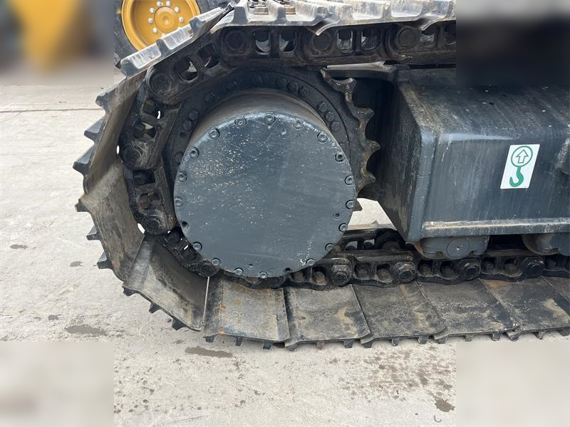 HYUNDAI ROBEX 220 LC-9S - Гусеничный экскаватор: фото 3 HYUNDAI ROBEX 220 LC-9S - Гусеничный экскаватор: фото 3