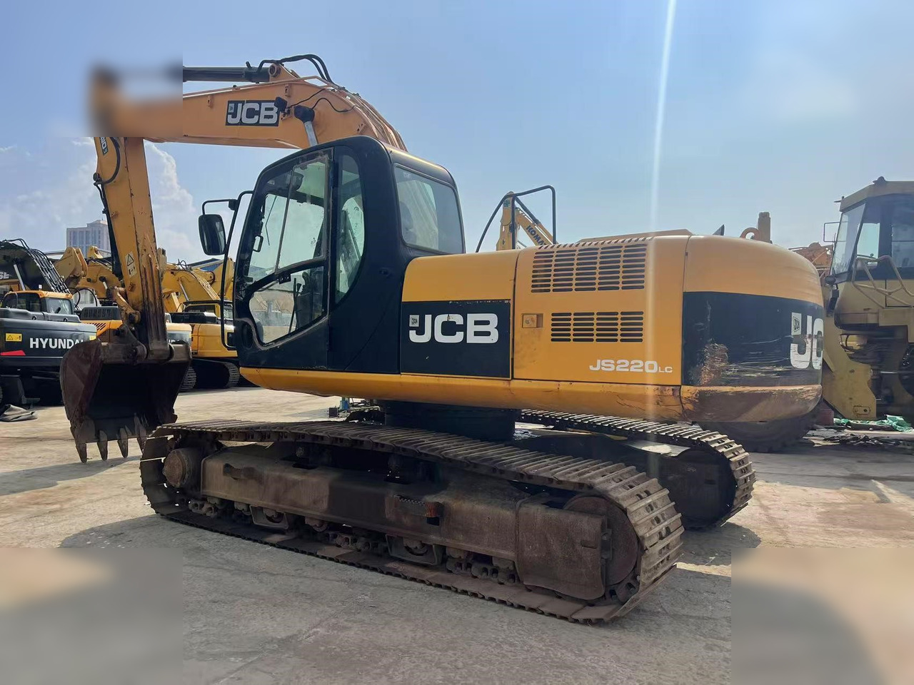 JCB JS220 LC - Гусеничный экскаватор: фото 2 JCB JS220 LC - Гусеничный экскаватор: фото 2