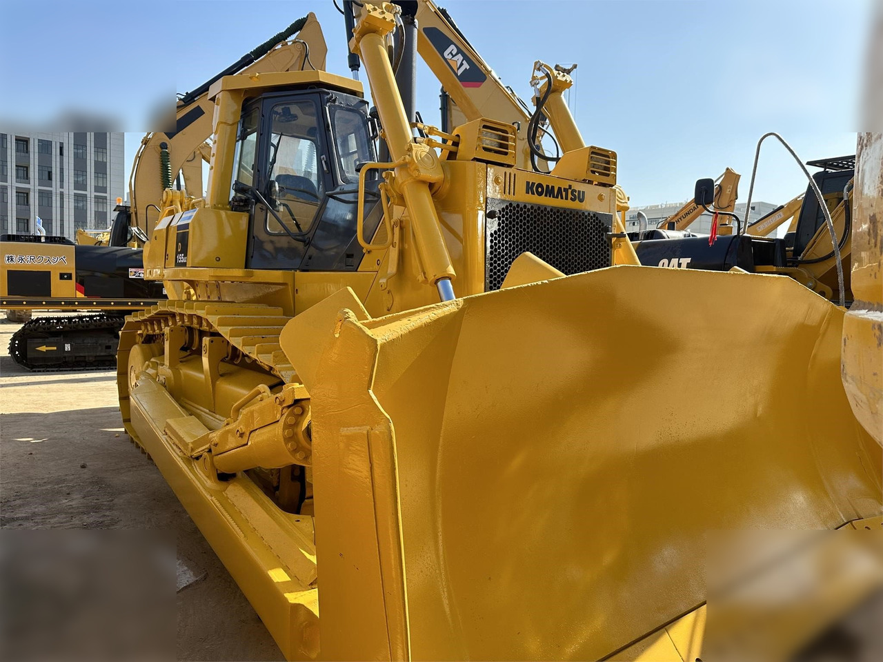 KOMATSU D155A-5 - Бульдозер: фото 3 KOMATSU D155A-5 - Бульдозер: фото 3