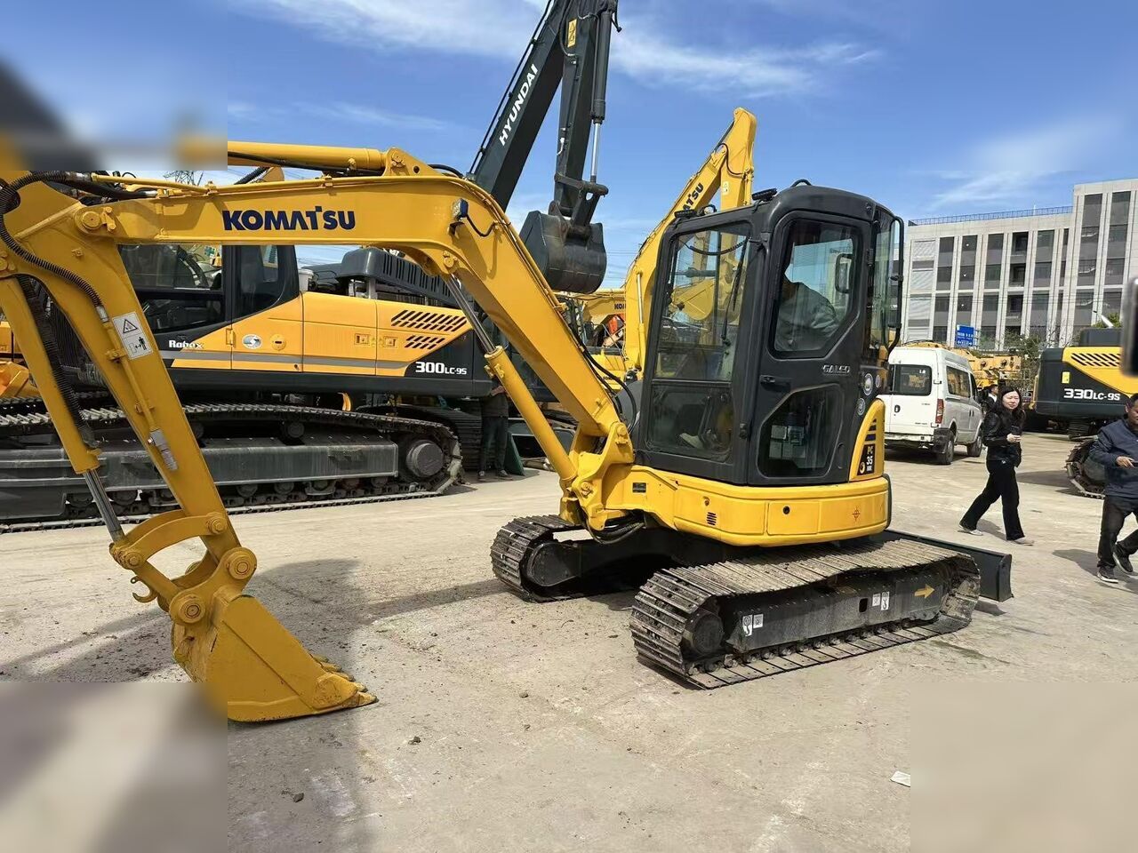KOMATSU PC35MR-2 - Мини-экскаватор: фото 4 KOMATSU PC35MR-2 - Мини-экскаватор: фото 4