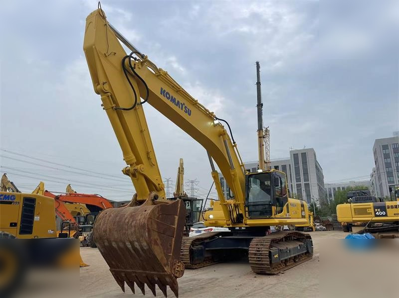 KOMATSU PC400-8R - Гусеничный экскаватор: фото 1 KOMATSU PC400-8R - Гусеничный экскаватор: фото 1