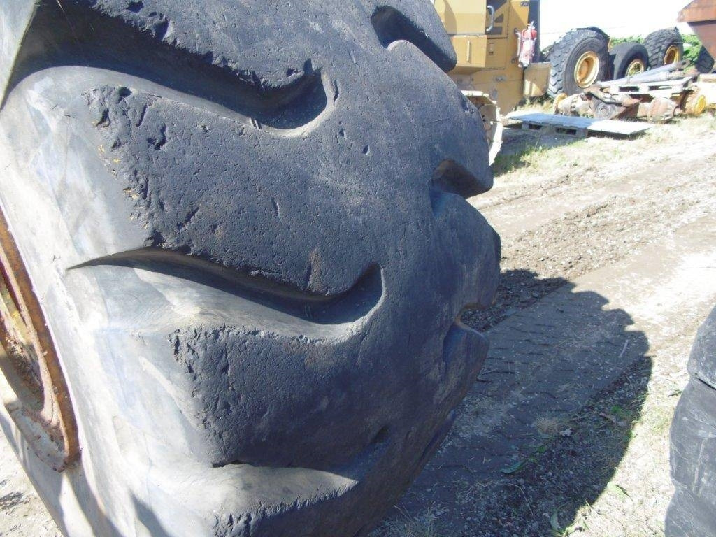 Däck 29,5X29 - Шина: фото 1 Däck 29,5X29 - Шина: фото 1