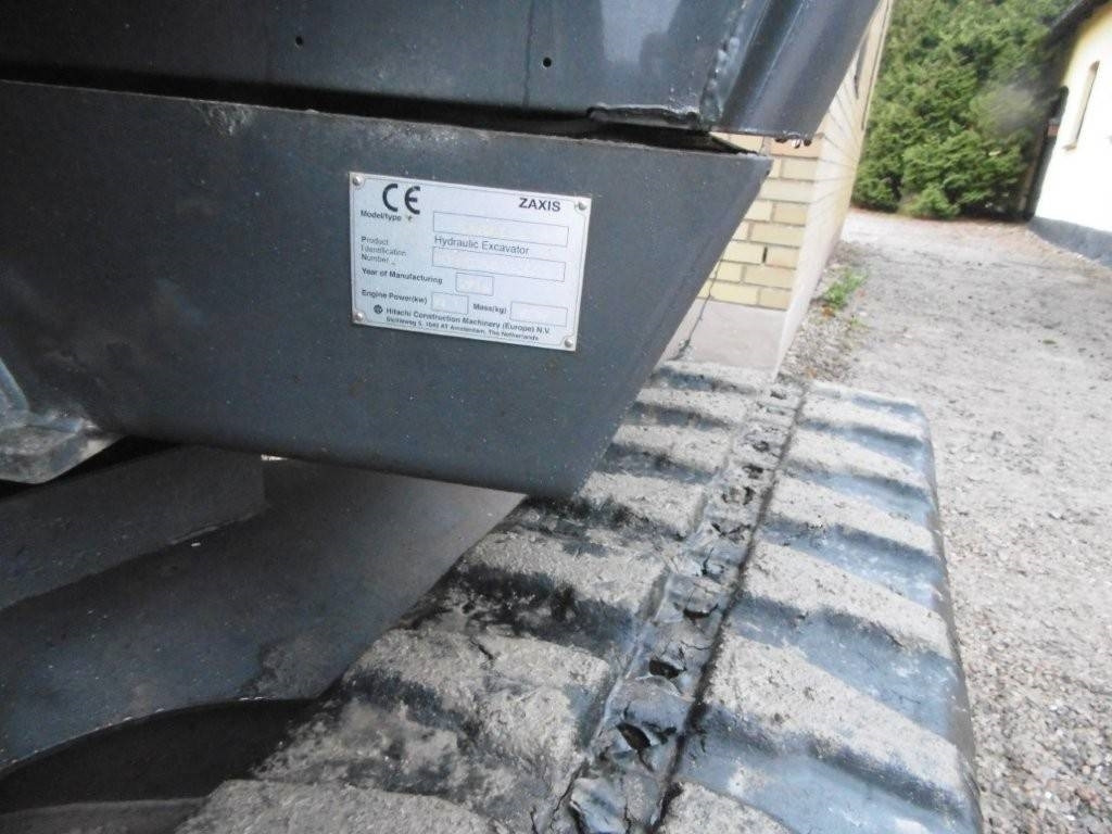 Hitachi 85US - Мини-экскаватор: фото 3 Hitachi 85US - Мини-экскаватор: фото 3