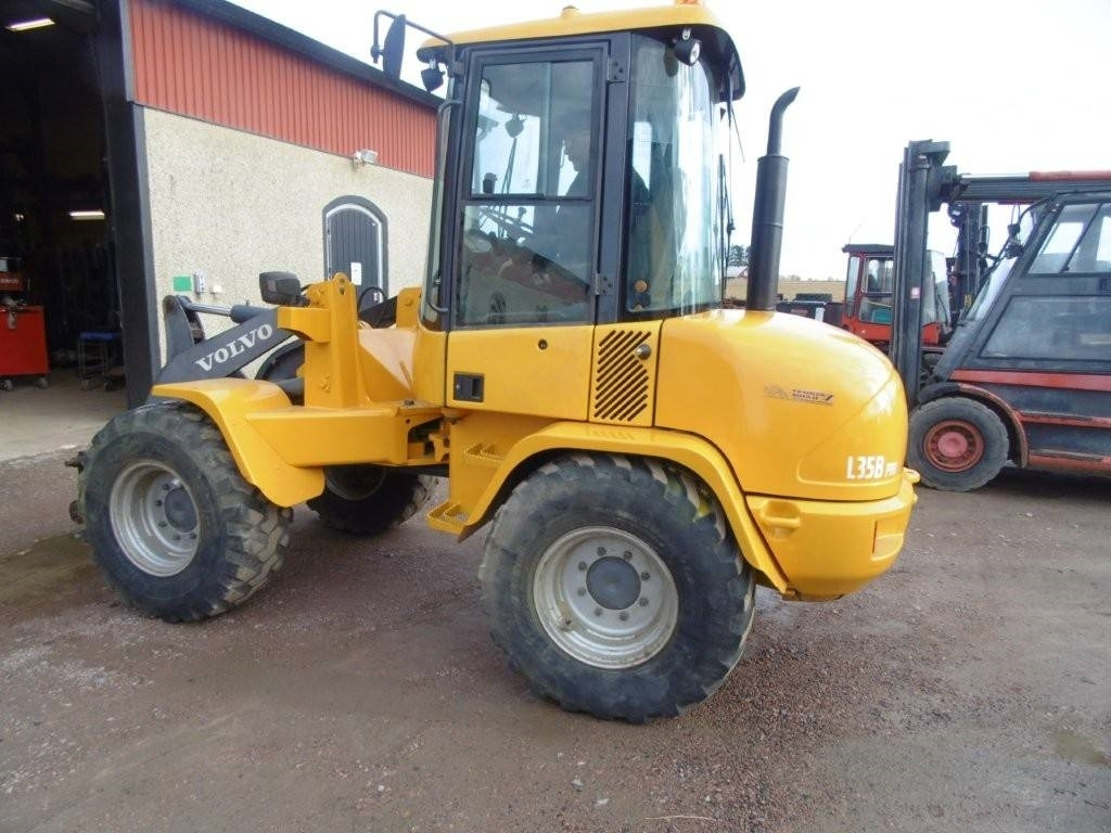 Volvo L 35 - Колёсный погрузчик: фото 4 Volvo L 35 - Колёсный погрузчик: фото 4