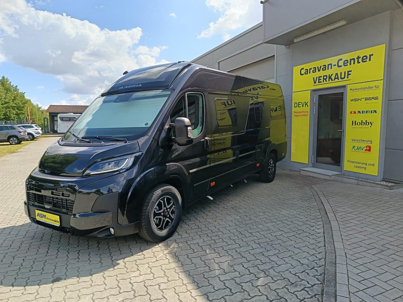 Adria Twin Edition 640 SGX Maxi 132kW*138L KÜHLSCHRANK - Кастенваген: фото 2 Adria Twin Edition 640 SGX Maxi 132kW*138L KÜHLSCHRANK - Кастенваген: фото 2