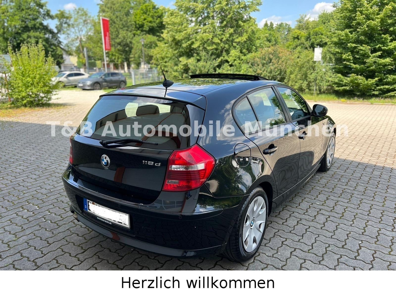BMW 118d*Advantage-Paket*Klima*Navi*Xenon*PDC*1.Hand - Седан: фото 5 BMW 118d*Advantage-Paket*Klima*Navi*Xenon*PDC*1.Hand - Седан: фото 5