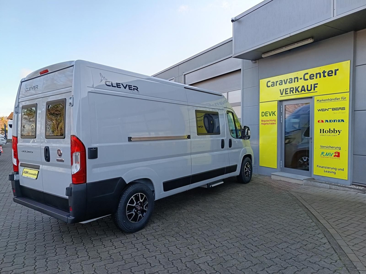 Clever Celebration 600 MJ24*AHK*MARKISE*ACC*R-KAM*RADIO - Кастенваген: фото 5 Clever Celebration 600 MJ24*AHK*MARKISE*ACC*R-KAM*RADIO - Кастенваген: фото 5