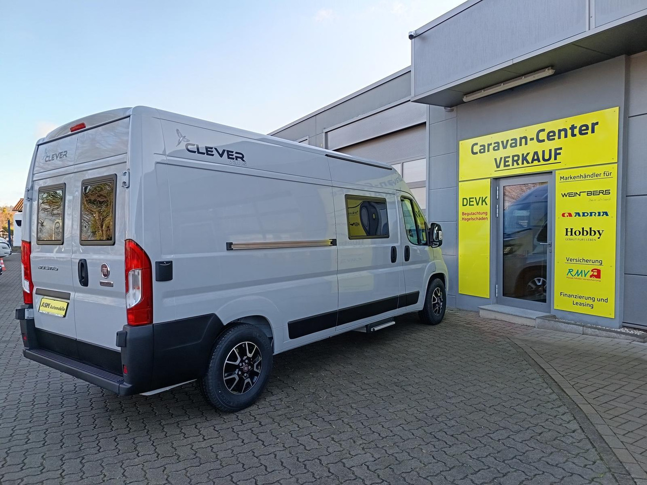 Clever Celebration 600 MJ24*AHK*MARKISE*ACC*R-KAM*RADIO - Кастенваген: фото 5 Clever Celebration 600 MJ24*AHK*MARKISE*ACC*R-KAM*RADIO - Кастенваген: фото 5