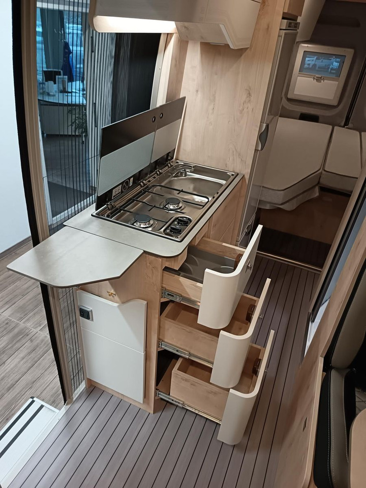 Кастенваген Clever Runner 636 2,2 165PS MJ2024*TRUMA C6 D + E*SHZ*: фото 19