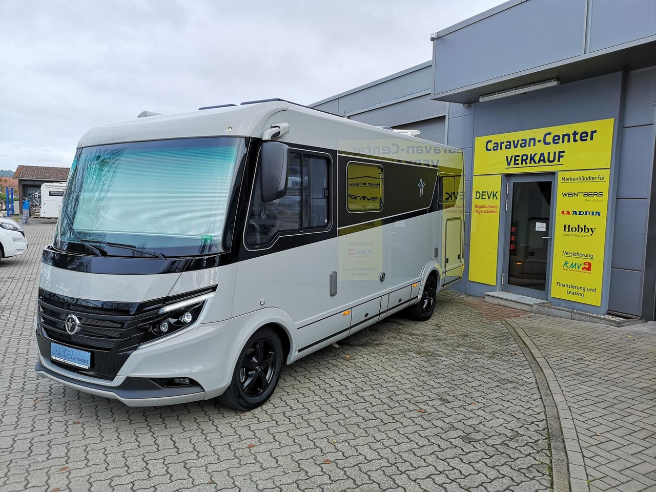 Niesmann + Bischoff iSmove 6.9 E 132 kW+AHK+SOLAR+ALDE+KLIMA+NAVI - Интегрированный автодом: фото 2 Niesmann + Bischoff iSmove 6.9 E 132 kW+AHK+SOLAR+ALDE+KLIMA+NAVI - Интегрированный автодом: фото 2