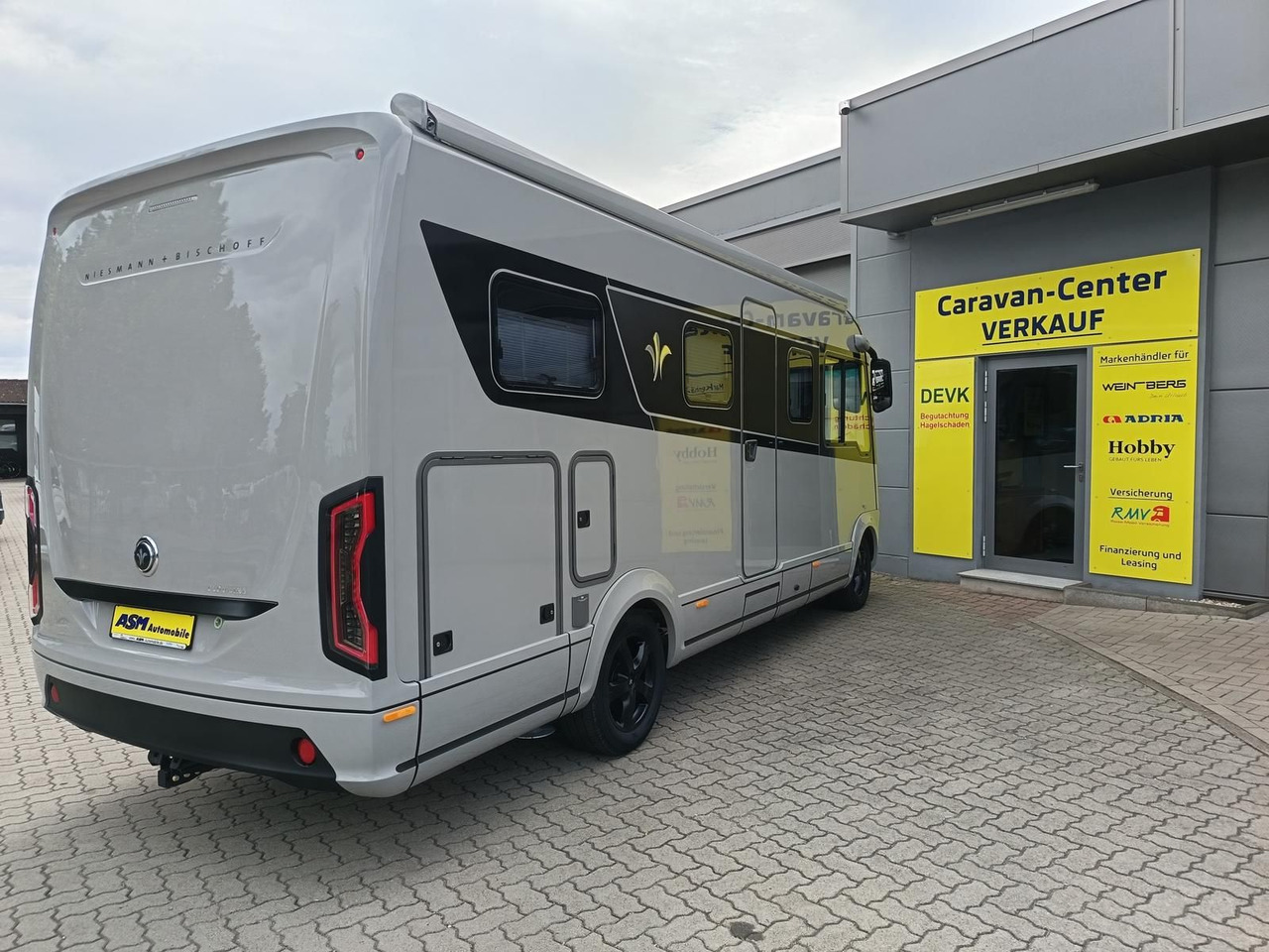 Niesmann + Bischoff iSmove 6.9 E132 kW*AHK*SOLAR*SAT*NAVI*DACHKLIMA* - Интегрированный автодом: фото 5 Niesmann + Bischoff iSmove 6.9 E132 kW*AHK*SOLAR*SAT*NAVI*DACHKLIMA* - Интегрированный автодом: фото 5