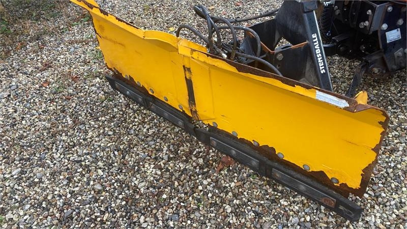 GMR FS1600VL V-Plov - Отвал для снега для Сельскохозяйственной техники: фото 2 GMR FS1600VL V-Plov - Отвал для снега для Сельскохозяйственной техники: фото 2