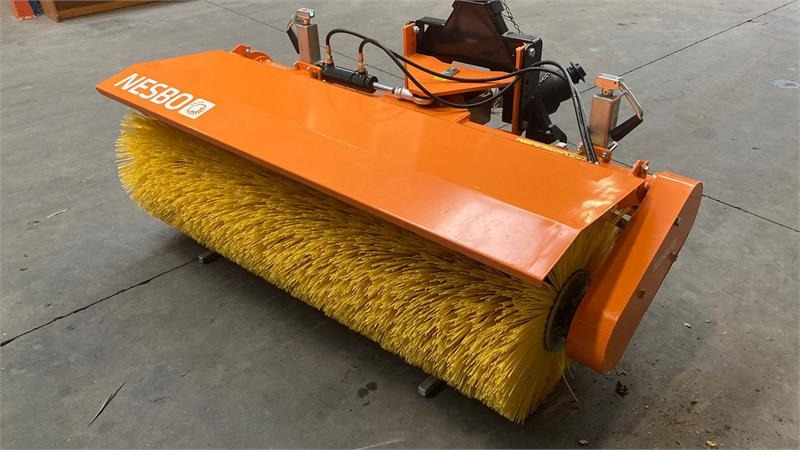 Nesbo FM 1500 P 1000H PTO - A-ramme kat. 1SS - Щетка: фото 1 Nesbo FM 1500 P 1000H PTO - A-ramme kat. 1SS - Щетка: фото 1